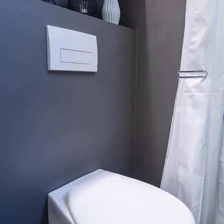 Ultra Mini - Super Cute * Budapest