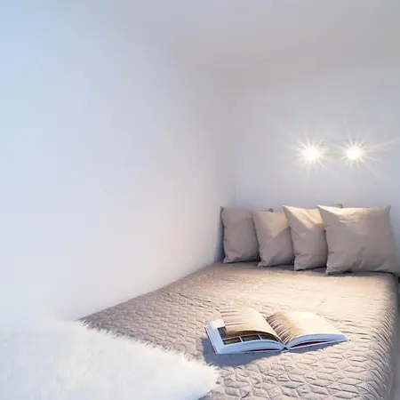 Ultra Mini - Super Cute Apartment